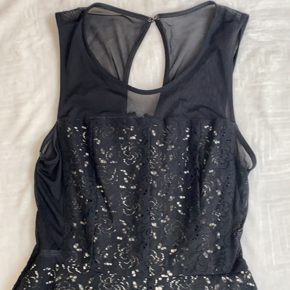 ✨Forever 21 Lace and Mesh Dress✨ - Picture 2 of 7